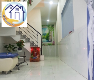 BÁN NHÀ 1 TRỆT 2 LẦU, SÂN THƯỜNG, GIÁ CHỈ 1 TỶ 1 TRĂM 50 MƯƠI TRIỆU ĐỒNG.