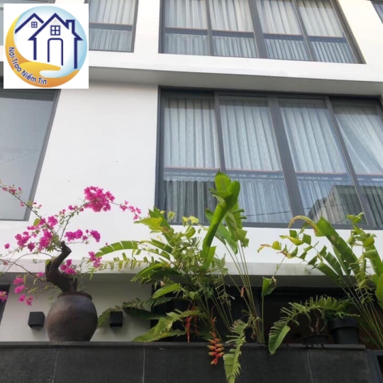 Bán nhà HXH Nguyễn Kiệm, P3, Gò Vấp,1 trệt, 1 lửng, 3 lầu, Sân thượng, HĐ thuê 15tr/tháng - LH: 0939 05 28 28