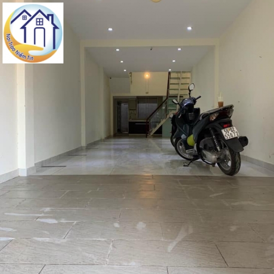 Bán nhà DT:4x17m, 1 lầu, gồm phòng khách, bếp, 2pn, 2Wc, hẻm xe hơi 6m, Nguyễn Văn Công, Gò Vấp