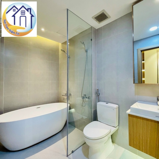 NHÀ ĐÚC THẬT 1 TRỆT, 3 LẦU. SÂN THƯỢNG, PHƯỜNG 10, Q. GÒ VẤP