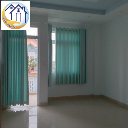  Diện tích 4x17m, 2 lầu, 4PN, Sổ Hồng riêng đã hoàn công, nhà thuộc đường Thạnh Xuân 25, Q12 - LH: 0939052828