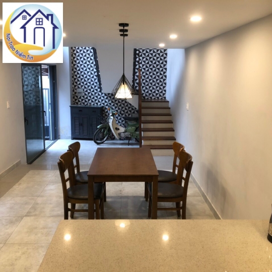 Bán nhà HXH Nguyễn Kiệm, P3, Gò Vấp,1 trệt, 1 lửng, 3 lầu, Sân thượng, HĐ thuê 15tr/tháng - LH: 0939 05 28 28