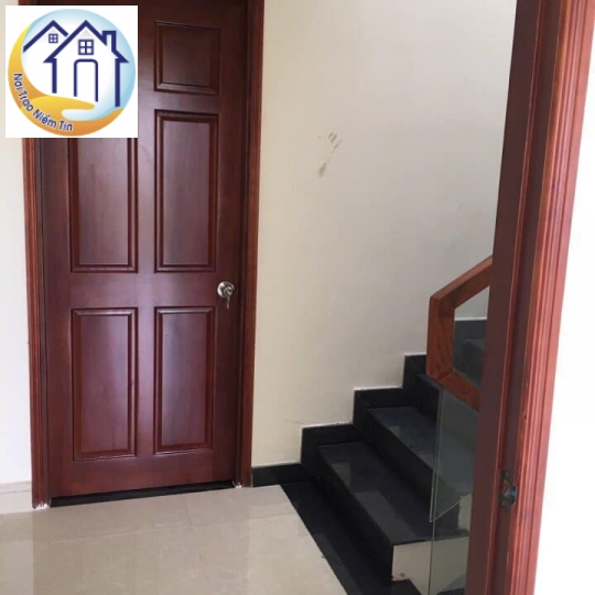 Bán gấp căn nhà 1 trệt 1 lững 2 lầu, 4 phòng ngủ, sân thượng, ngay trung tâm quận 12, Tp Hồ Chí Minh
