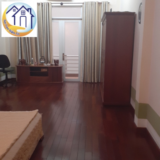 Bán căn mặt tiền Nguyễn Quang Bích, Tân Bình,  DT: 4x27m, 1 trệt 3 lầu, 9 phòng ngủ, sân thượng 