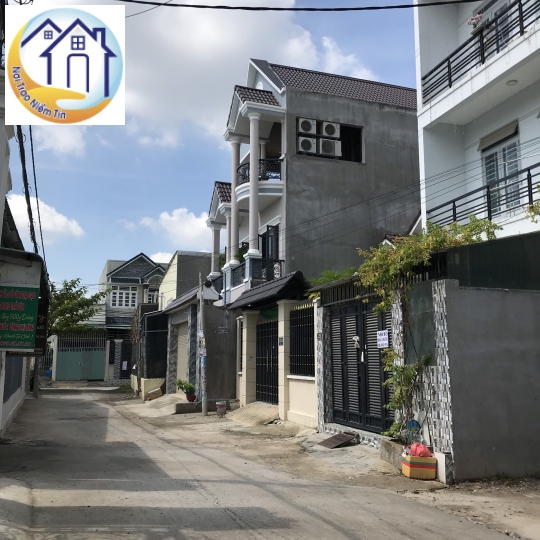  Diện tích 4x17m, 2 lầu, 4PN, Sổ Hồng riêng đã hoàn công, nhà thuộc đường Thạnh Xuân 25, Q12 - LH: 0939052828